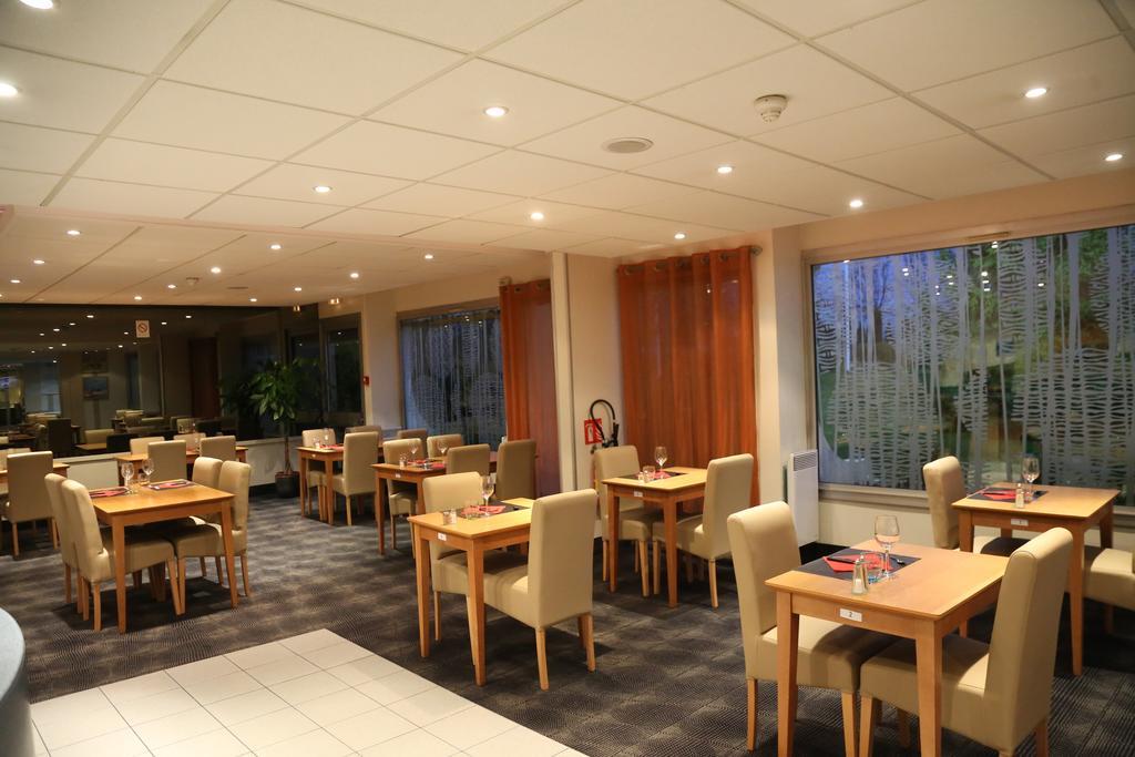 Готель Ibis Styles Orleans Ла-Шапель-Сен-Мемен Екстер'єр фото