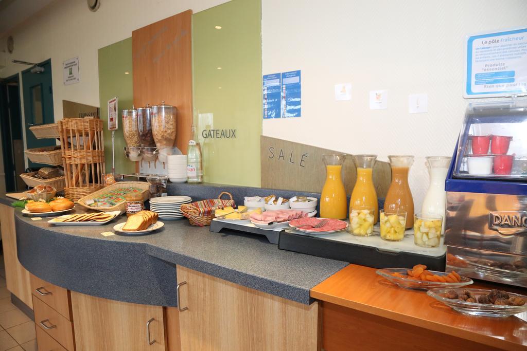 Готель Ibis Styles Orleans Ла-Шапель-Сен-Мемен Екстер'єр фото