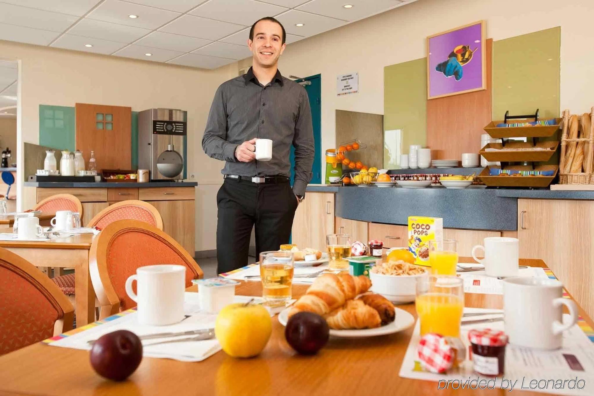 Готель Ibis Styles Orleans Ла-Шапель-Сен-Мемен Екстер'єр фото