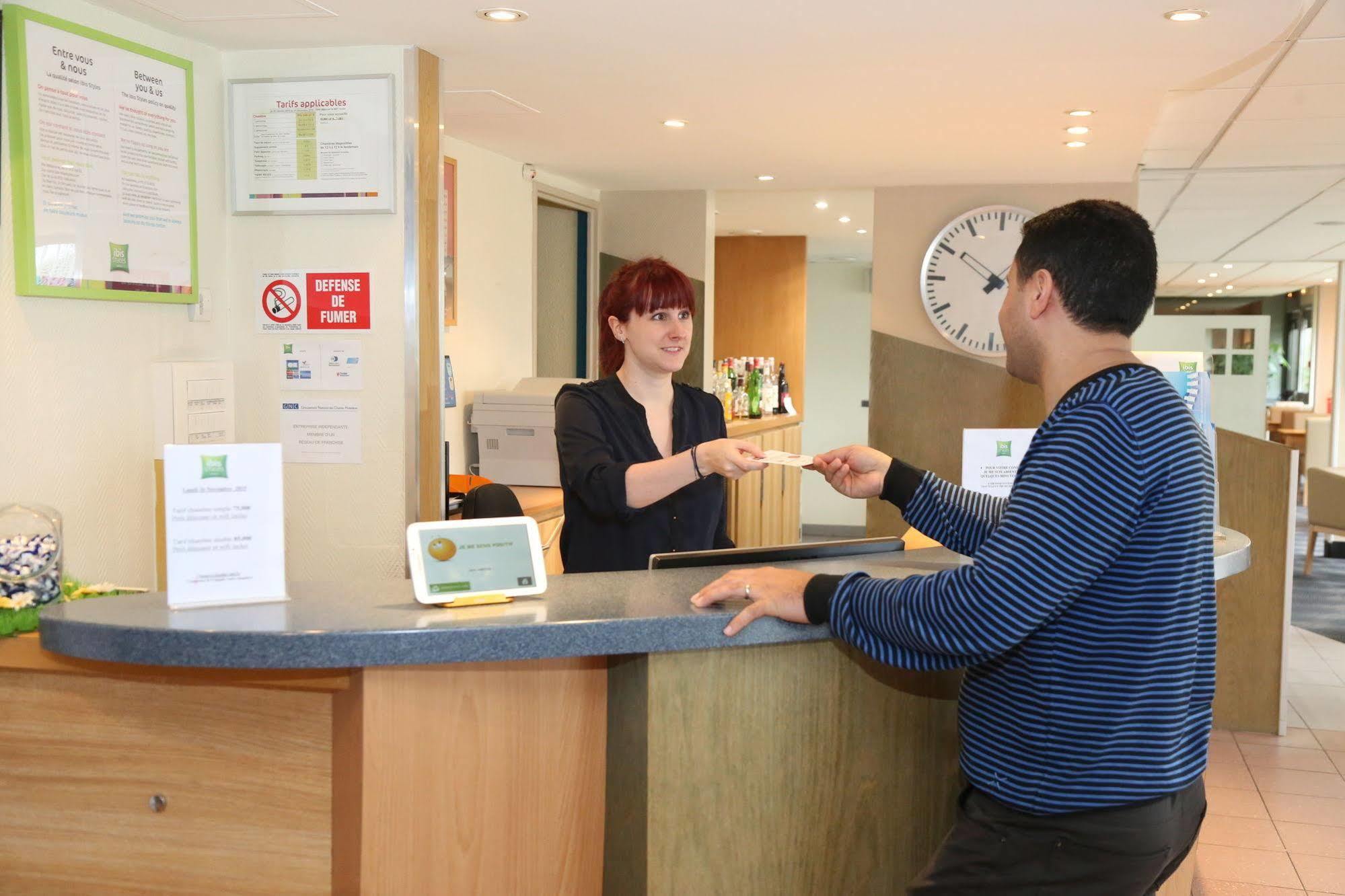 Готель Ibis Styles Orleans Ла-Шапель-Сен-Мемен Екстер'єр фото