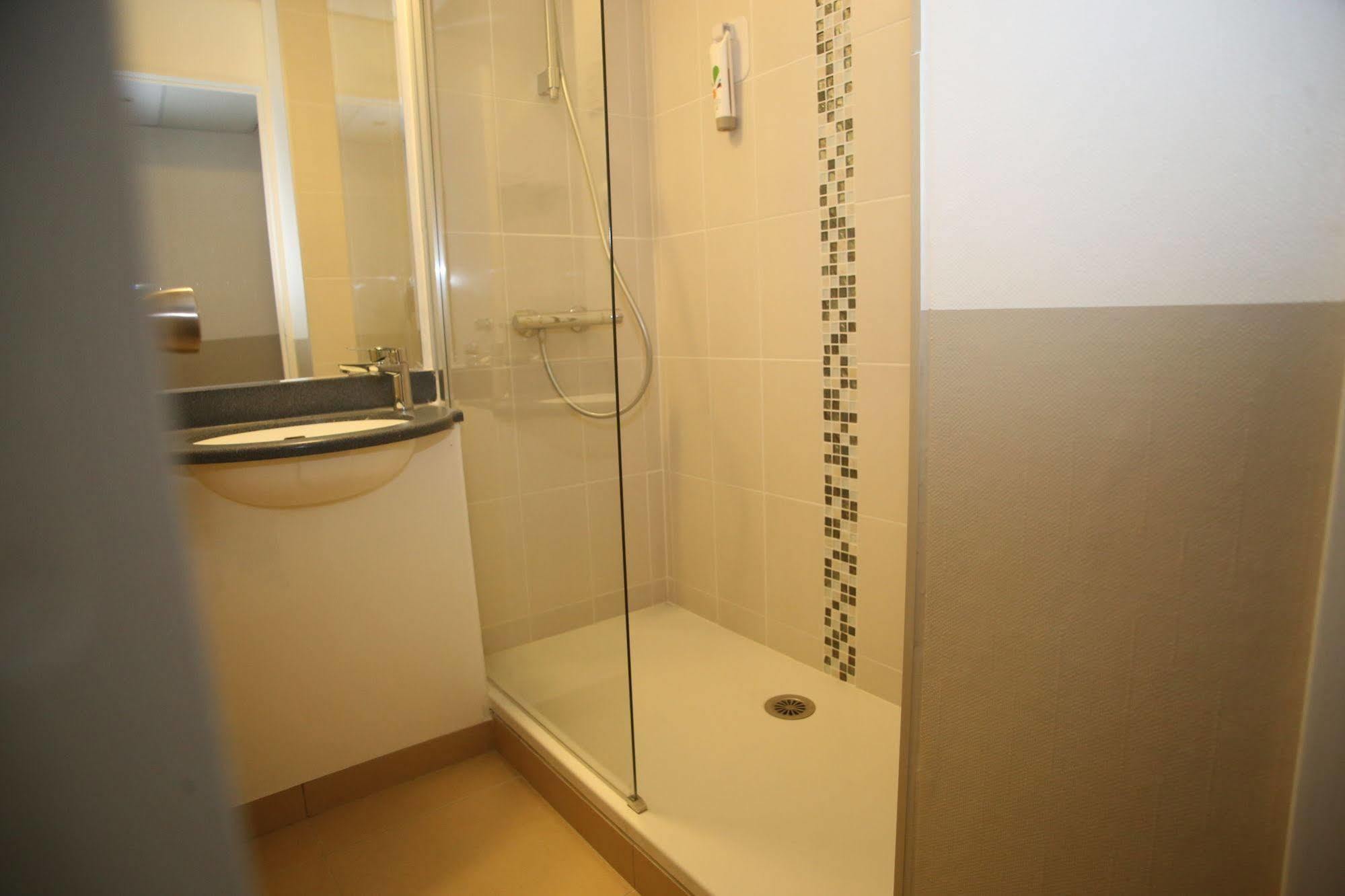 Готель Ibis Styles Orleans Ла-Шапель-Сен-Мемен Екстер'єр фото