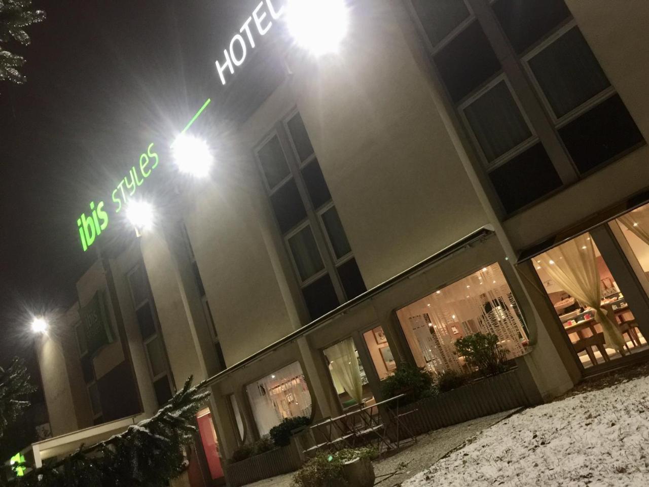 Готель Ibis Styles Orleans Ла-Шапель-Сен-Мемен Екстер'єр фото
